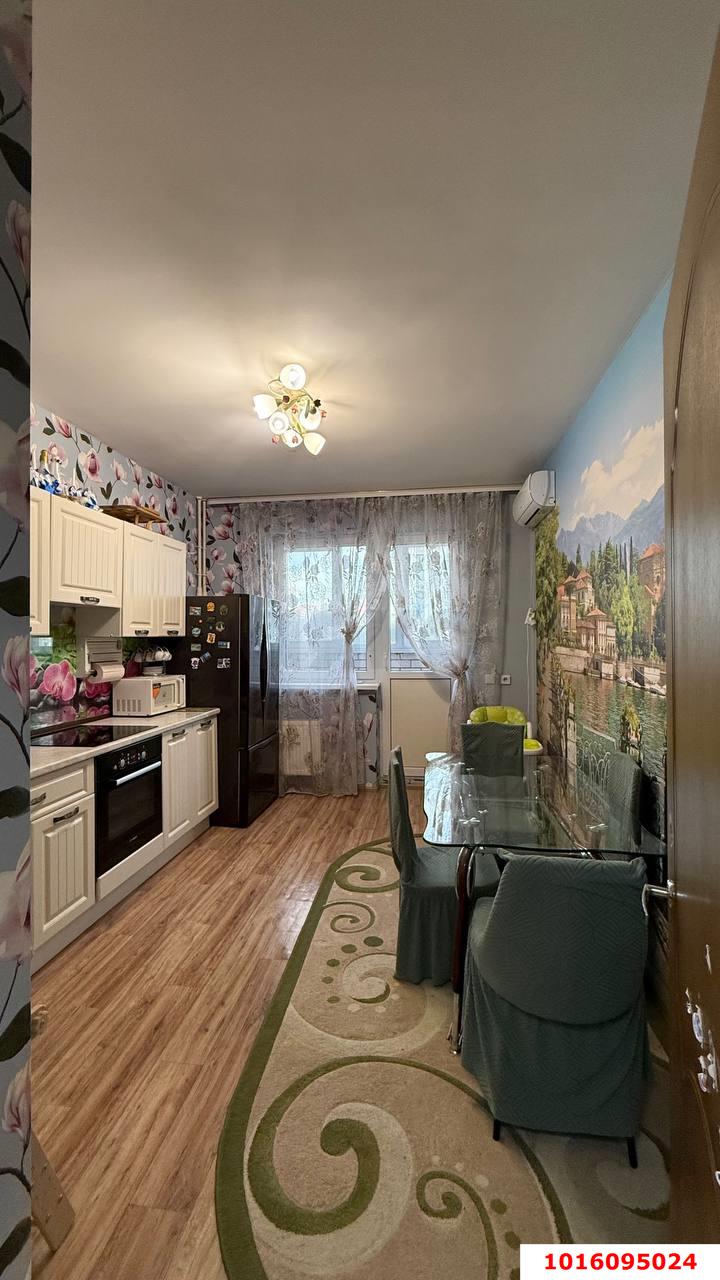 Фото №1: 2-комнатная квартира 62 м² - Краснодар, Прикубанский внутригородской округ, мкр. ЖК Бауинвест, ул. имени 40-летия Победы, 184к1