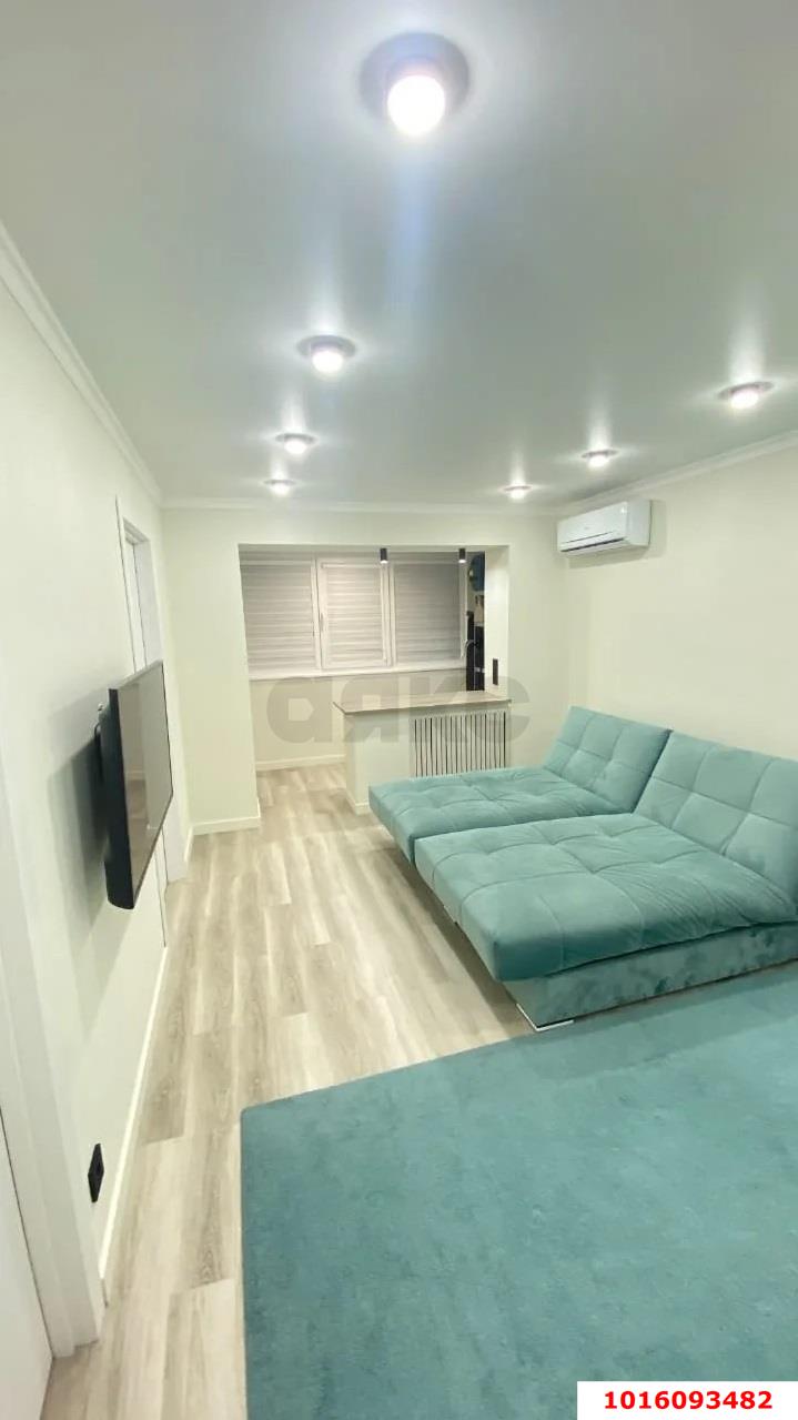 Фото №1: 4-комнатная квартира 67 м² - Краснодар, Карасунский внутригородской округ, Центральный внутригородской округ, мкр. Черёмушки, ул. Селезнёва, 88