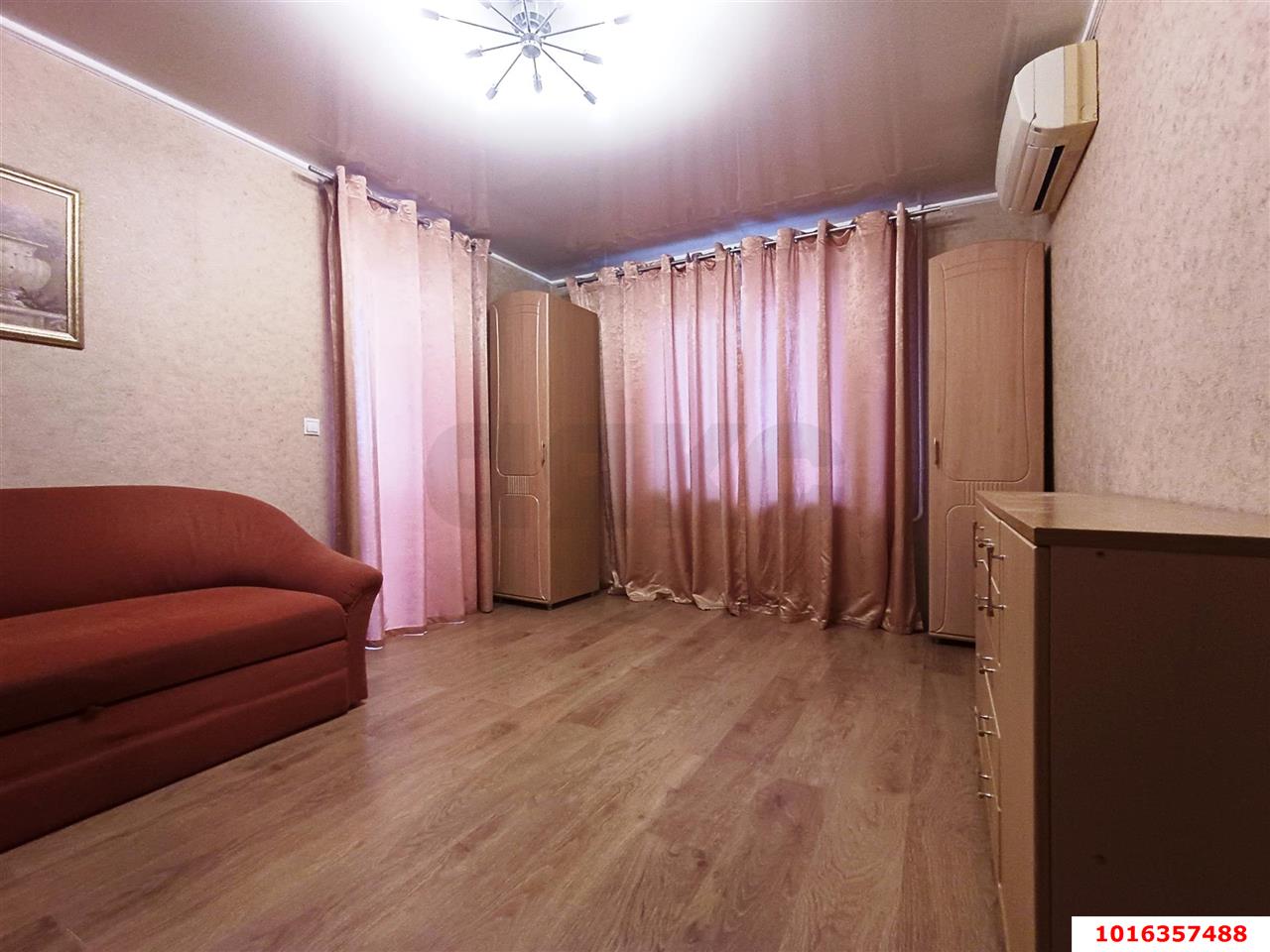 Фото №1: 2-комнатная квартира 55 м² - Краснодар, Карасунский внутригородской округ, мкр. Комсомольский, ул. Уральская, 162