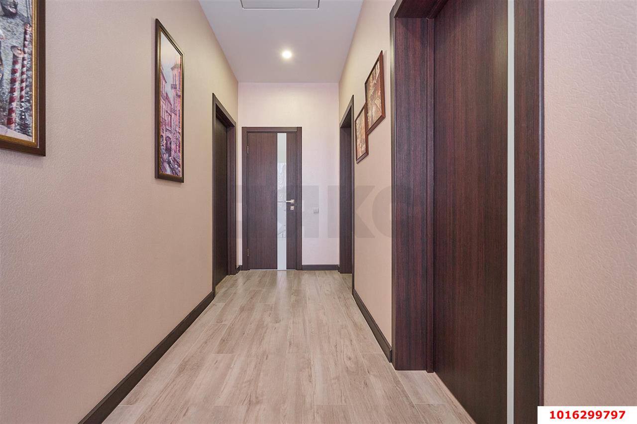 Фото №10: Дом 148 м² + 3.83 сот. - Краснодар, Прикубанский внутригородской округ, коттеджный  Вилланова, мкр. КП Золотой город, ул. Поморская, 74