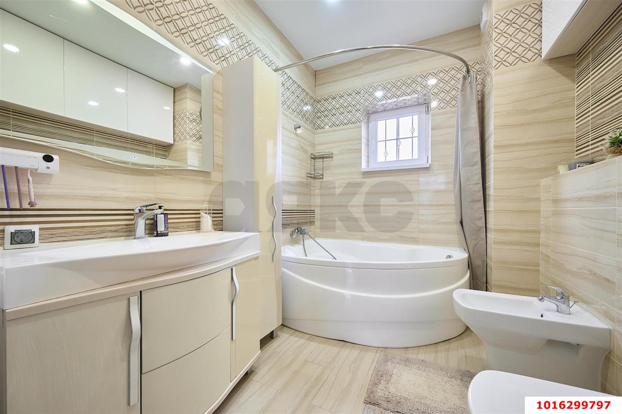 Фото №19: Дом 148 м² + 3.83 сот. - Краснодар, Прикубанский внутригородской округ, коттеджный  Вилланова, мкр. КП Золотой город, ул. Поморская, 74