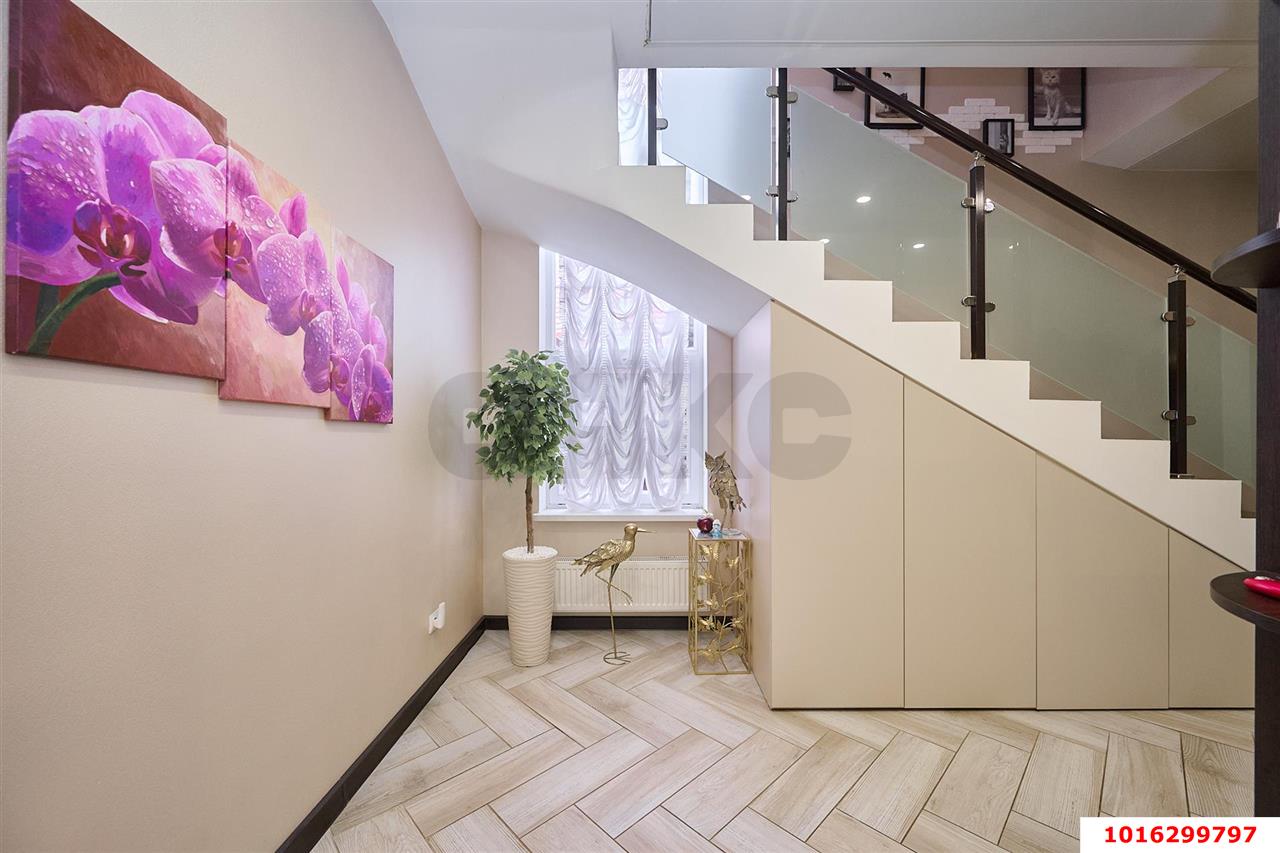 Фото №3: Дом 148 м² + 3.83 сот. - Краснодар, Прикубанский внутригородской округ, коттеджный  Вилланова, мкр. КП Золотой город, ул. Поморская, 74