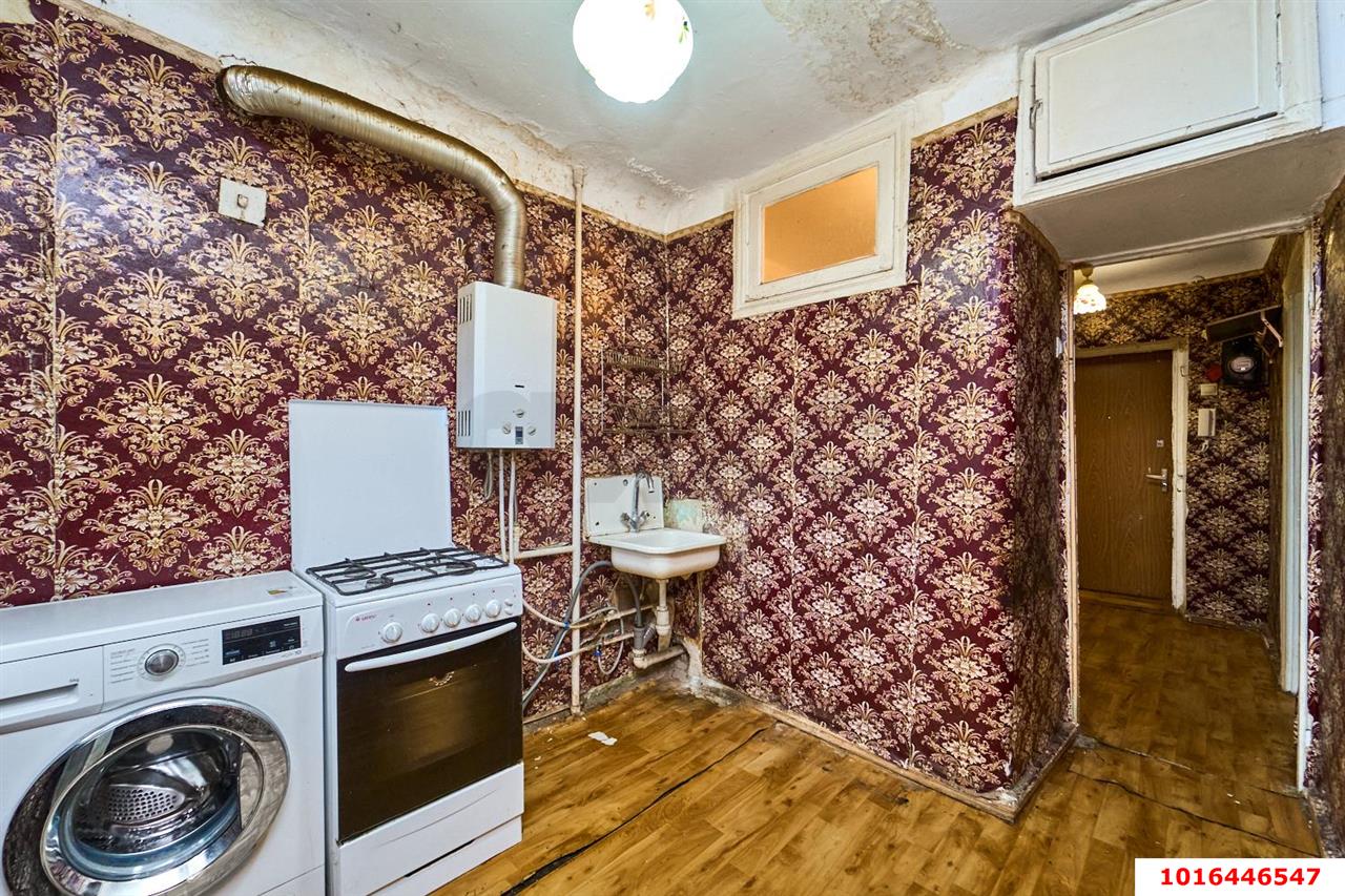 Фото №2: 1-комнатная квартира 28 м² - Краснодар, Центральный внутригородской округ, Покровка, мкр. Центральный, ул. Радио, 12