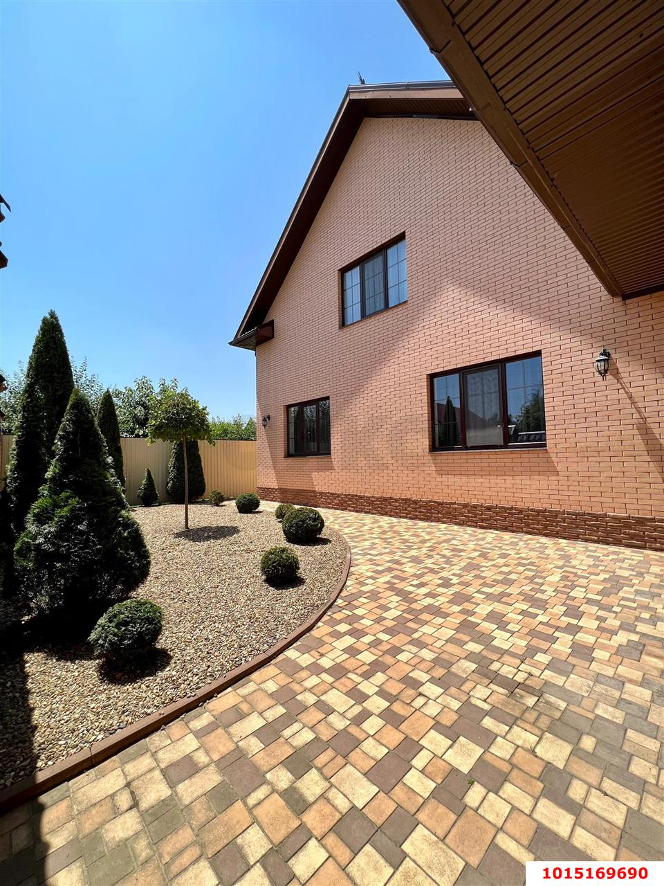 Фото №1: Дом 164 м² + 5.2 сот. - Динская, мкр. ДСНТ Труд, ул. Малиновая, 10