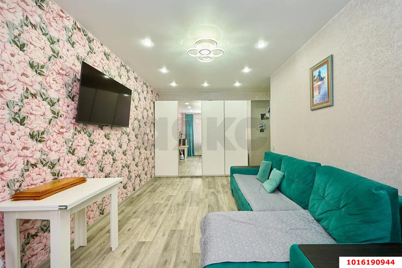 Фото №2: 2-комнатная квартира 60 м² - Краснодар, Прикубанский внутригородской округ, мкр. ЖК Подсолнухи, ул. Сахалинская, 15к6