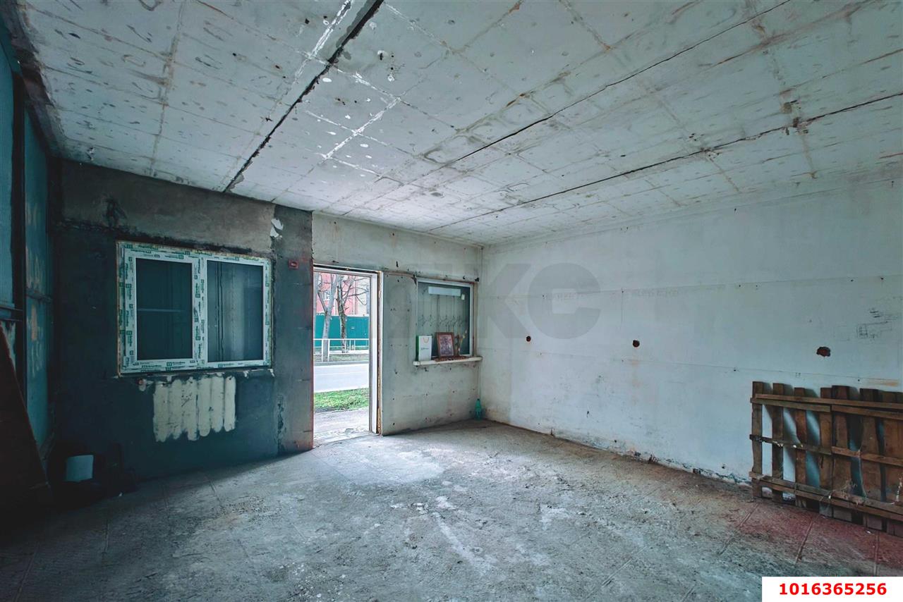 Фото №7: Коммерция 85 м² - Краснодар, Западный внутригородской округ, мкр. Центральный, ул. имени Максима Горького, 70