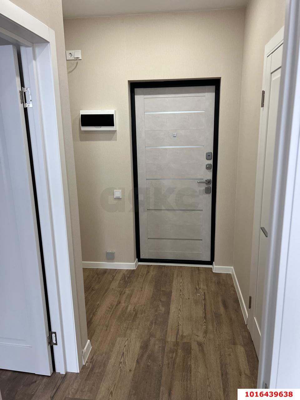 Фото №6: 1-комнатная квартира 35 м² - Краснодар, ЖК Урал, Карасунский внутригородской округ, Камвольно-суконный Комбинат, мкр. жилой комплекс Ural, ул. Уральская, 87/7