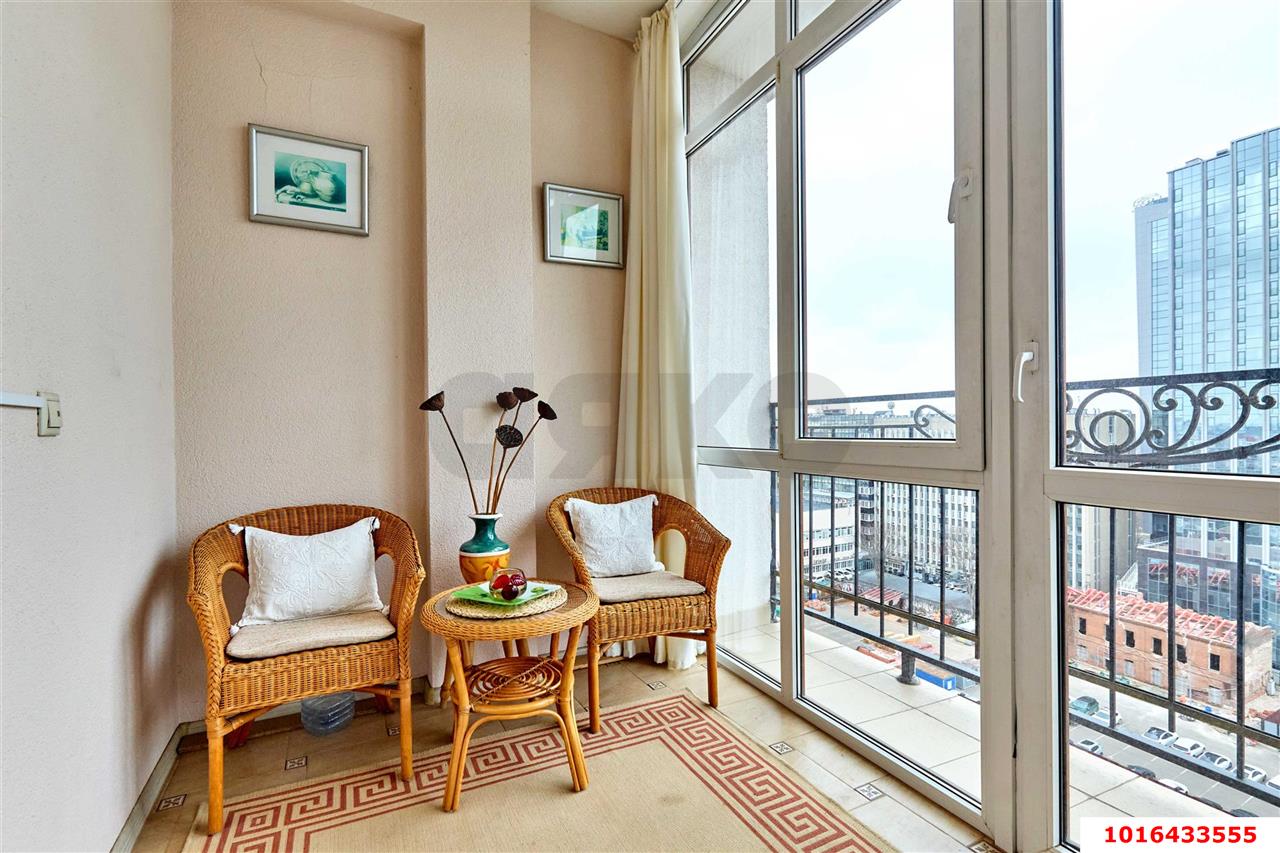 Фото №8: 2-комнатная квартира 98 м² - Краснодар, Центральный внутригородской округ, мкр. Центральный, ул. Красноармейская, 100