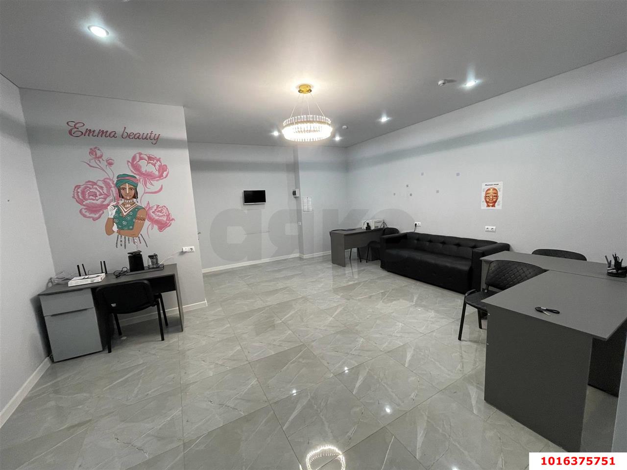 Фото №2: Коммерция 38 м² - Краснодар, Прикубанский внутригородской округ, Молодёжный, мкр. жилой комплекс Дуэт, ул. Душистая, 79к1