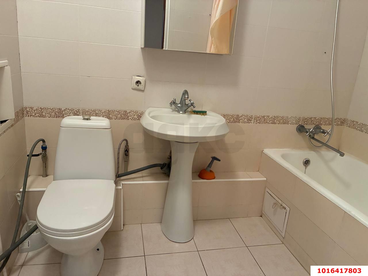 Фото №11: 1-комнатная квартира 62 м² - Краснодар, Центральный внутригородской округ, Западный внутригородской округ, мкр. Центральный, ул. Кубанская набережная, 31/1