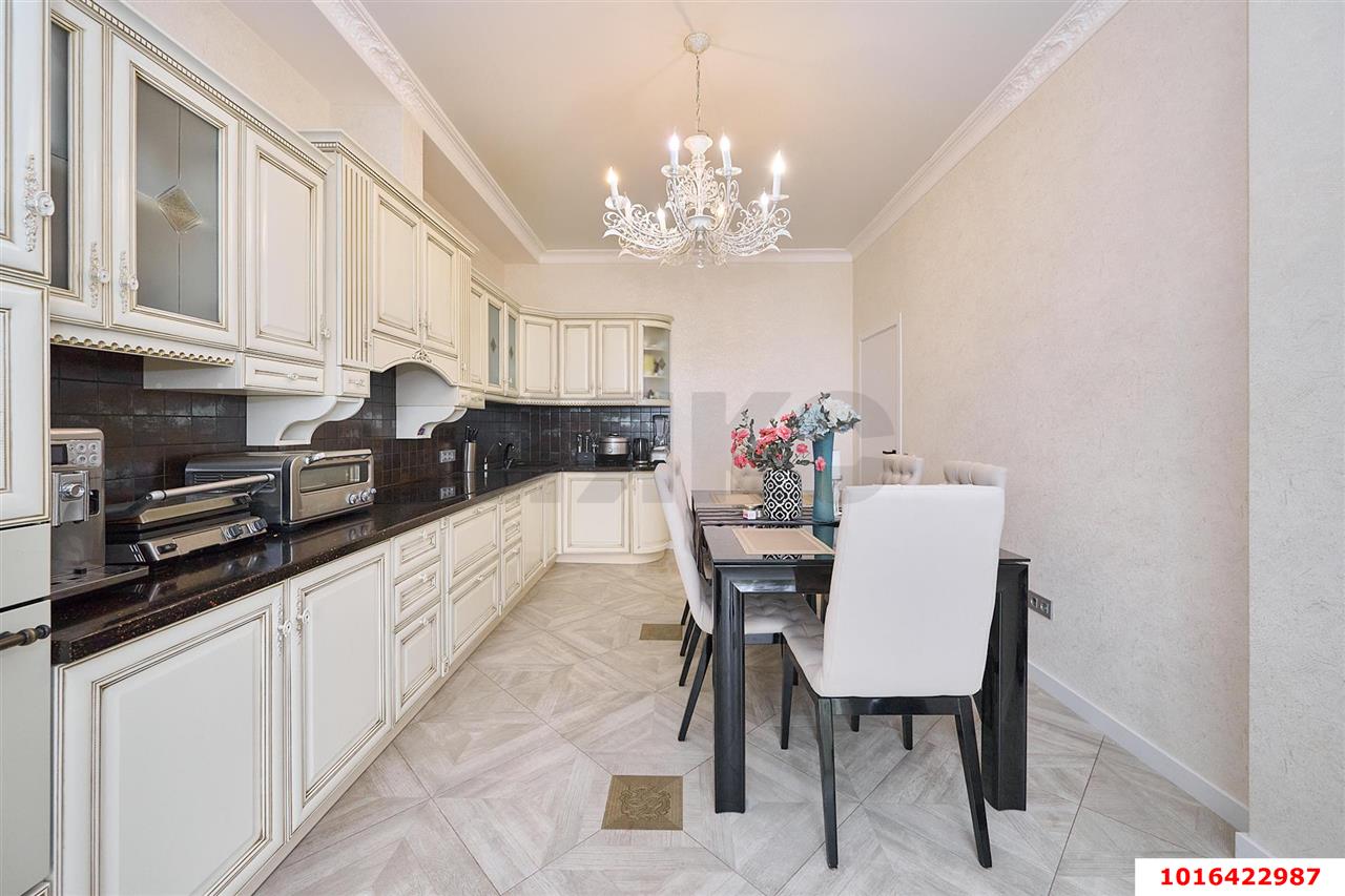 Фото №12: 3-комнатная квартира 115 м² - Краснодар, Центральный внутригородской округ, Западный внутригородской округ, мкр. Центральный, ул. Кубанская набережная, 37