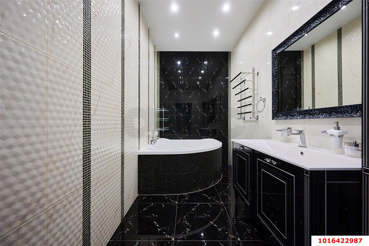 Фото №15: 3-комнатная квартира 115 м² - Краснодар, Центральный внутригородской округ, Западный внутригородской округ, мкр. Центральный, ул. Кубанская набережная, 37