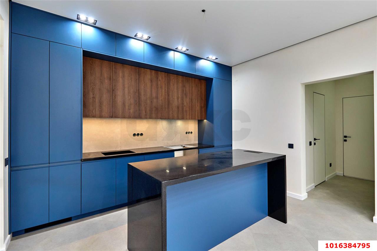 Фото №1: Дом 141 м² + 3.2 сот. - Российский, мкр. Прикубанский внутригородской округ, ул. Триумфальная, 1/44