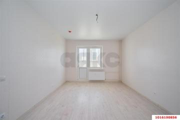 Фото №1: 2-комнатная квартира <span class="whitespace-nowrap">53 м²</span>, <span class="whitespace-nowrap">16/16 эт.</span> - Краснодар, мкр. жилой комплекс Квартал № 6, ул. Генерал-лейтенанта Александра Сапрунова, 15