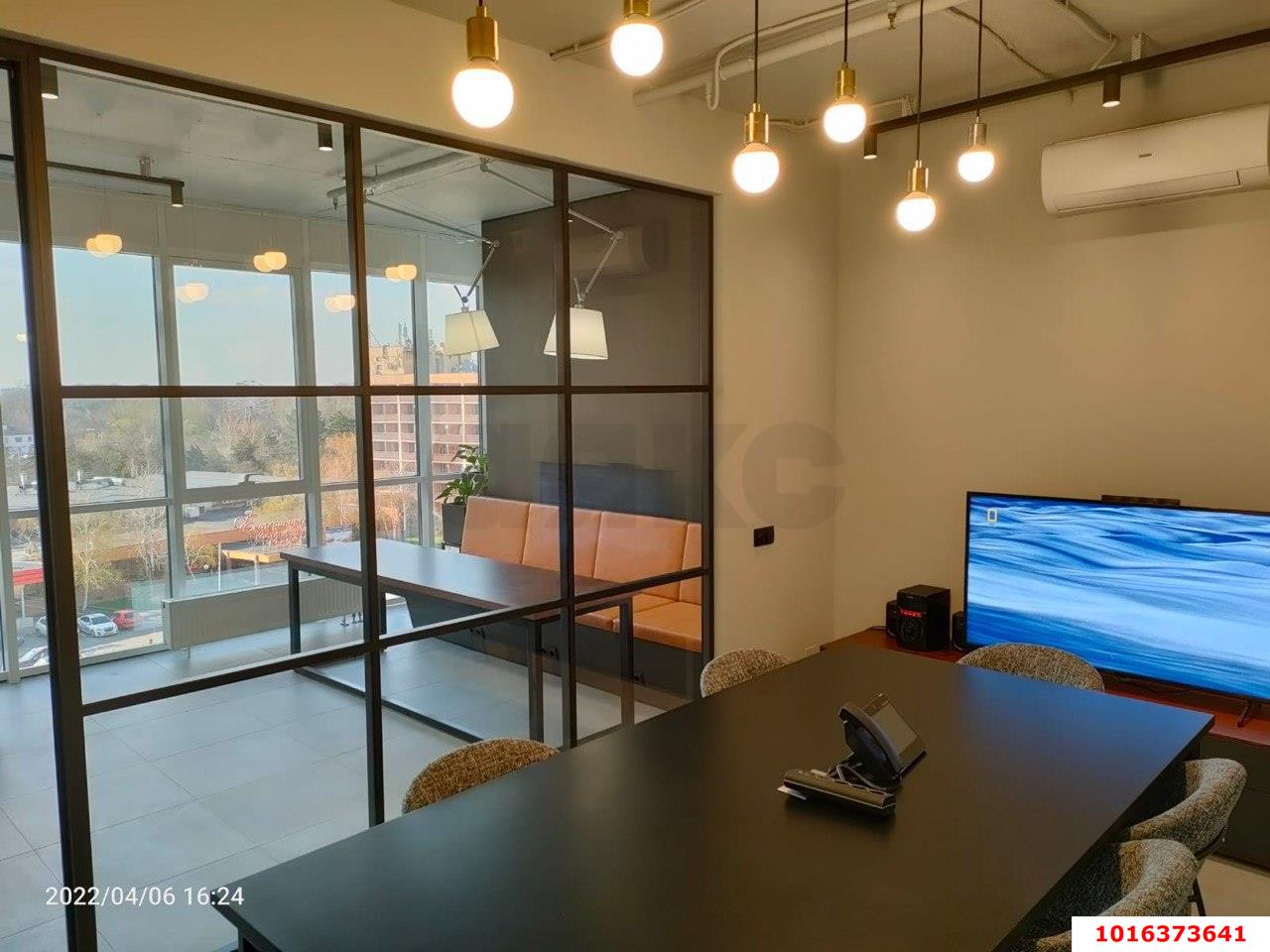 Фото №3: Коммерция 107 м² - Краснодар, Центральный внутригородской округ, Западный внутригородской округ, мкр. Центральный, ул. имени Пушкина, 2