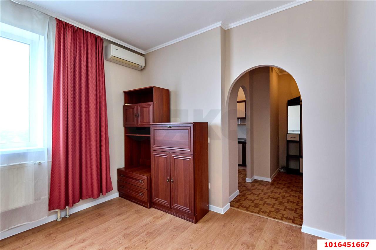 Фото №5: 1-комнатная квартира <span class="whitespace-nowrap">38 м²</span>, <span class="whitespace-nowrap">16/18 эт.</span> - Краснодар, Прикубанский внутригородской округ, 40 лет Победы, мкр. жилой комплекс Симфония, ул. Российская, 70/6