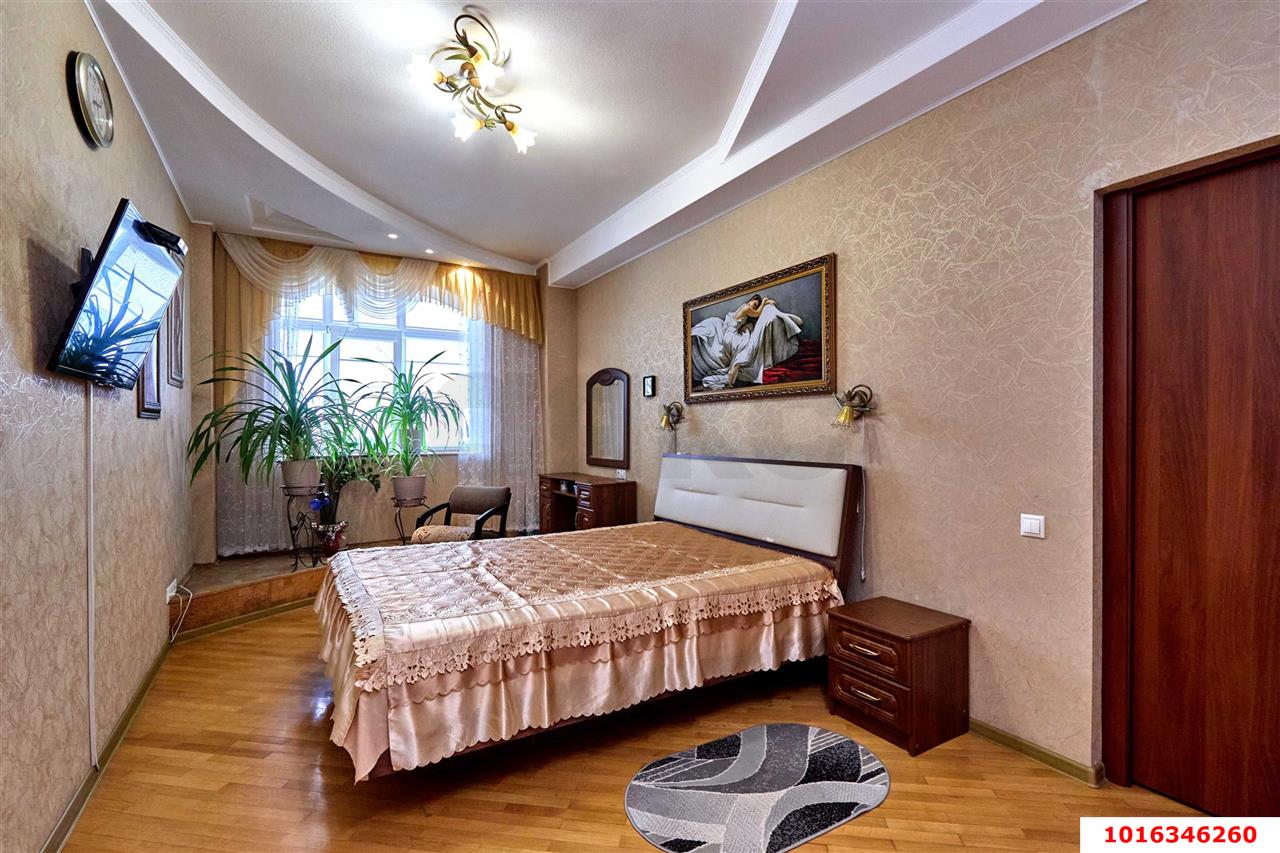 Фото №4: 2-комнатная квартира 75 м² - Краснодар, Западный внутригородской округ, мкр. Юбилейный, ул. 70-летия Октября, 26/1