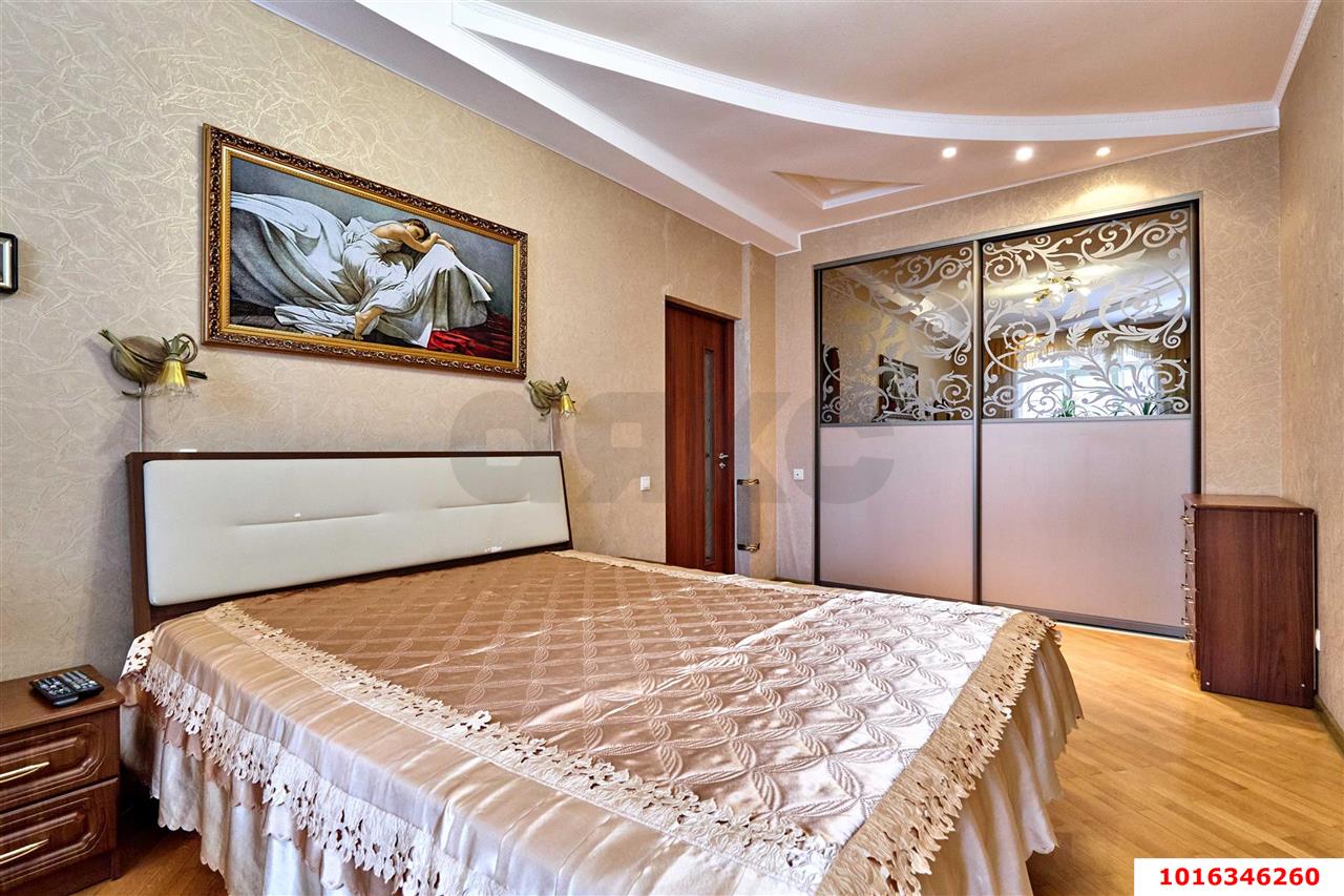 Фото №6: 2-комнатная квартира 75 м² - Краснодар, Западный внутригородской округ, мкр. Юбилейный, ул. 70-летия Октября, 26/1