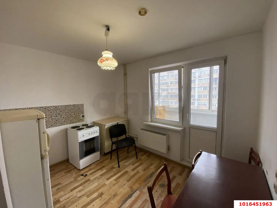 Фото №1: 2-комнатная квартира 65 м² - Краснодар, Прикубанский внутригородской округ, мкр. Репино, пр-д Репина, 42