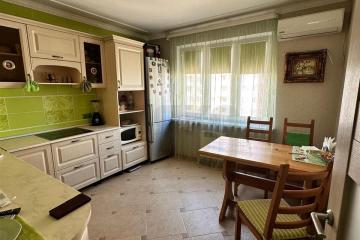 Фото №1: 2-комнатная квартира 66 м² - Краснодар, мкр. Микрохирургии глаза, ул. Академика Лукьяненко, 14