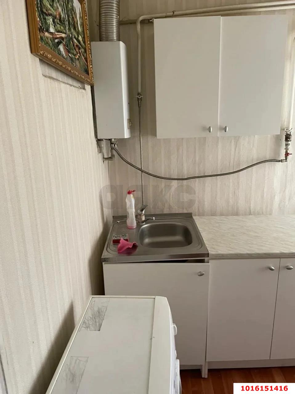 Фото №1: 2-комнатная квартира 42 м² - Краснодар, Карасунский внутригородской округ, мкр. Черёмушки, ул. Ставропольская, 125/1