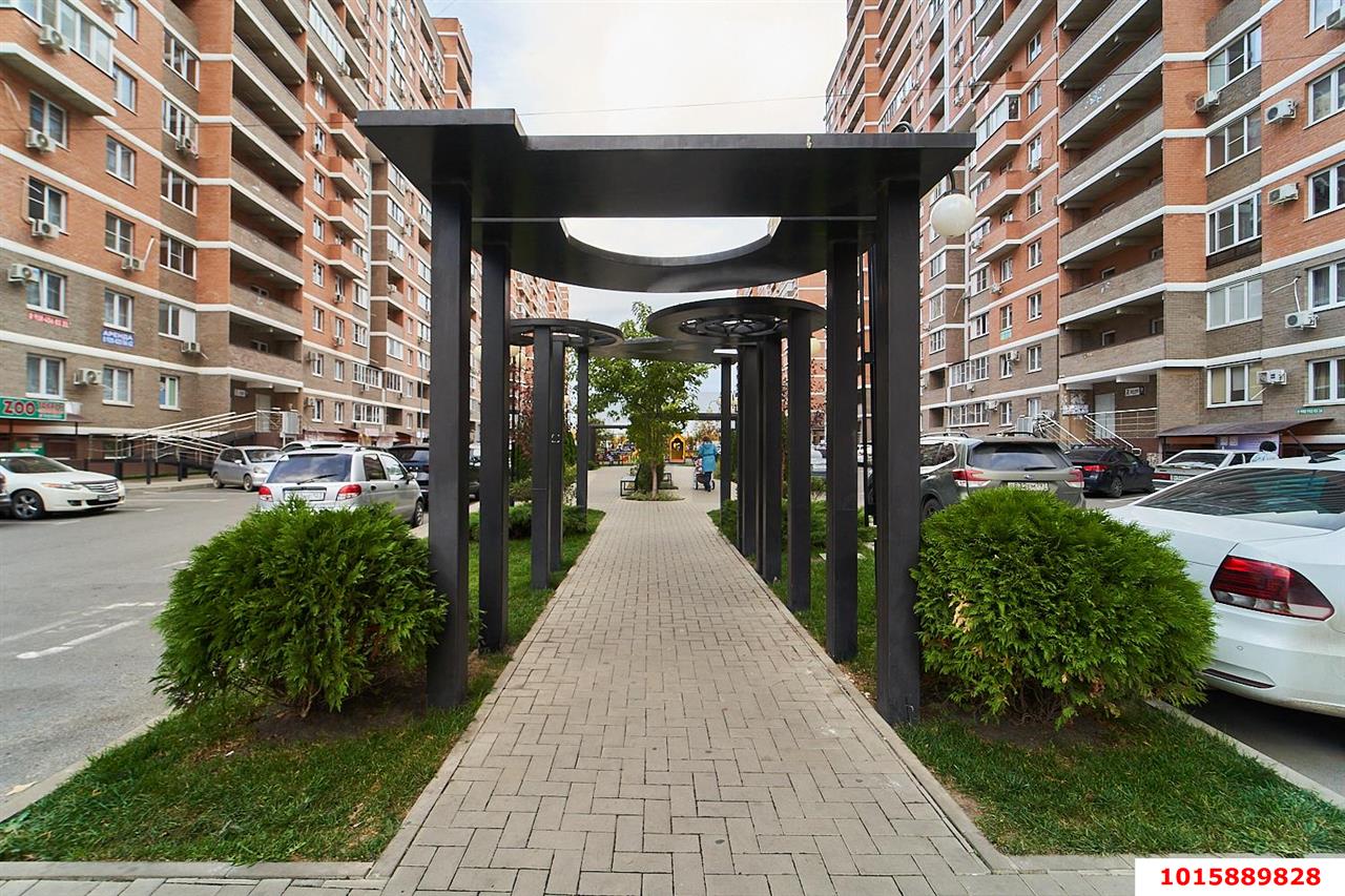 Фото №1: 1-комнатная квартира 46 м² - Краснодар, Прикубанский внутригородской округ, мкр. Славянский, ул. Заполярная, 37к3