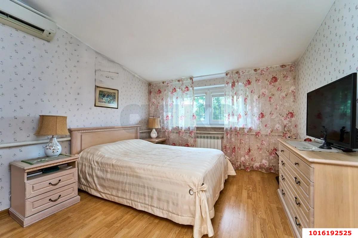 Фото №15: Дом 142 м² + 3 сот. - Краснодар, Западный внутригородской округ, Горогороды, мкр. Центральный, ул. Олега Кошевого, 70