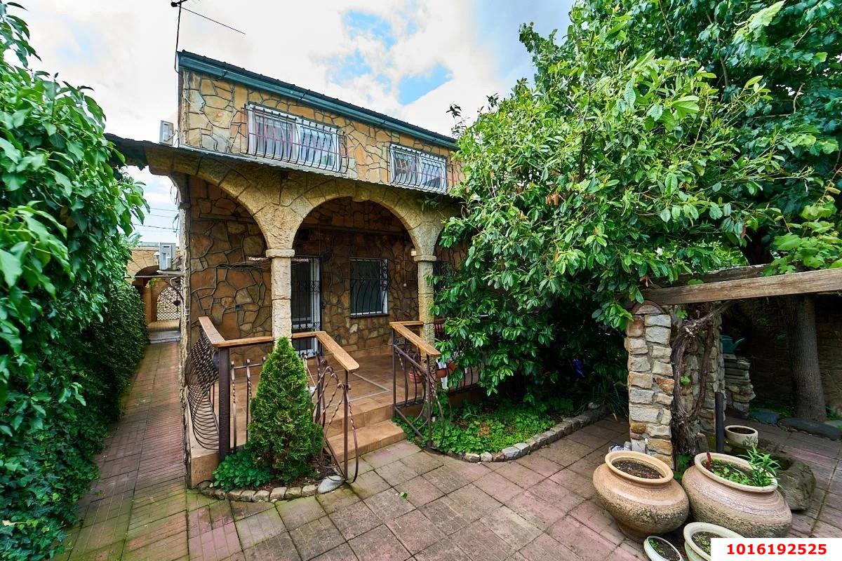 Фото №6: Дом 142 м² + 3 сот. - Краснодар, Западный внутригородской округ, Горогороды, мкр. Центральный, ул. Олега Кошевого, 70