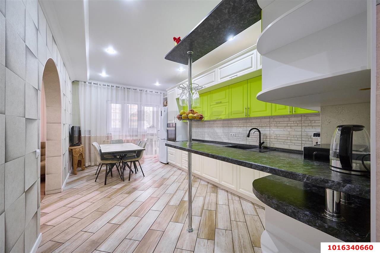 Фото №8: 3-комнатная квартира 94 м² - Краснодар, Центральный внутригородской округ, Дубинка, жилой комплекс Радонеж, мкр. Черёмушки, ул. Вишняковой, 1/23к1