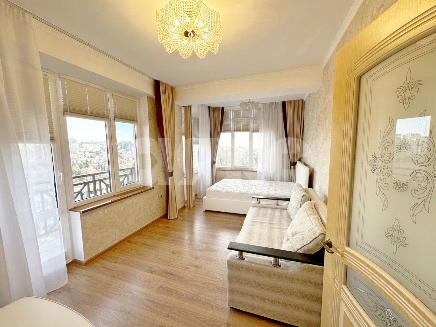 Фото №1: 1-комнатная квартира 36 м² - Сочи, Центральный, Гагарина, мкр. Новый Сочи, ул. Цюрупы, 34