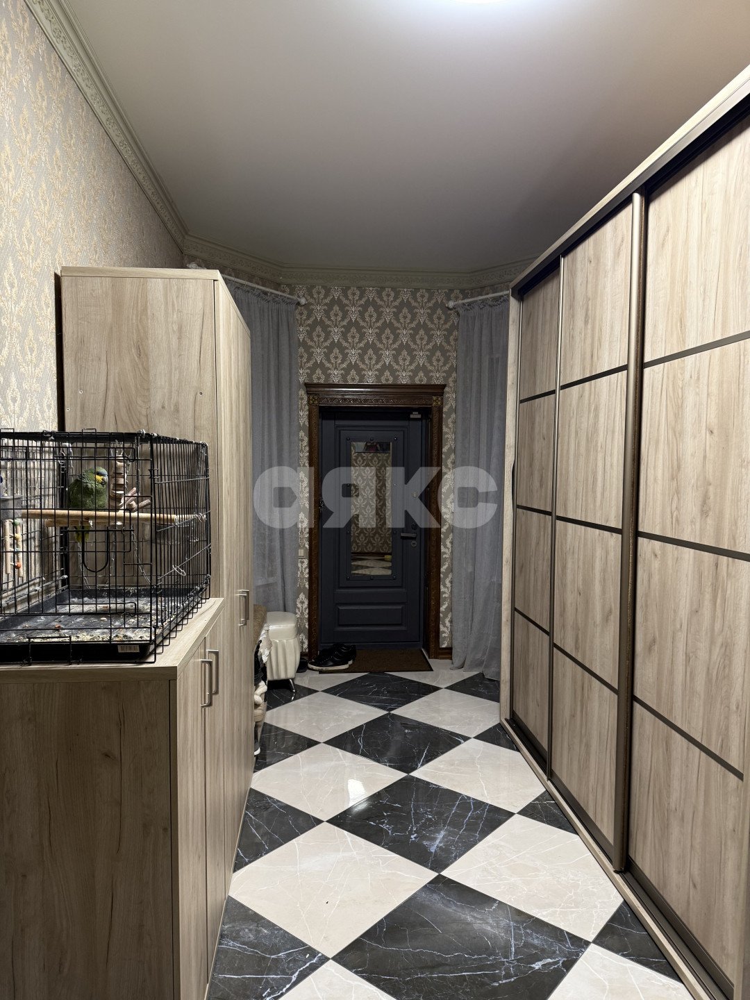 Фото №1: Дом 99 м² + 6 сот. - Армавир, ул. площадь Ленина