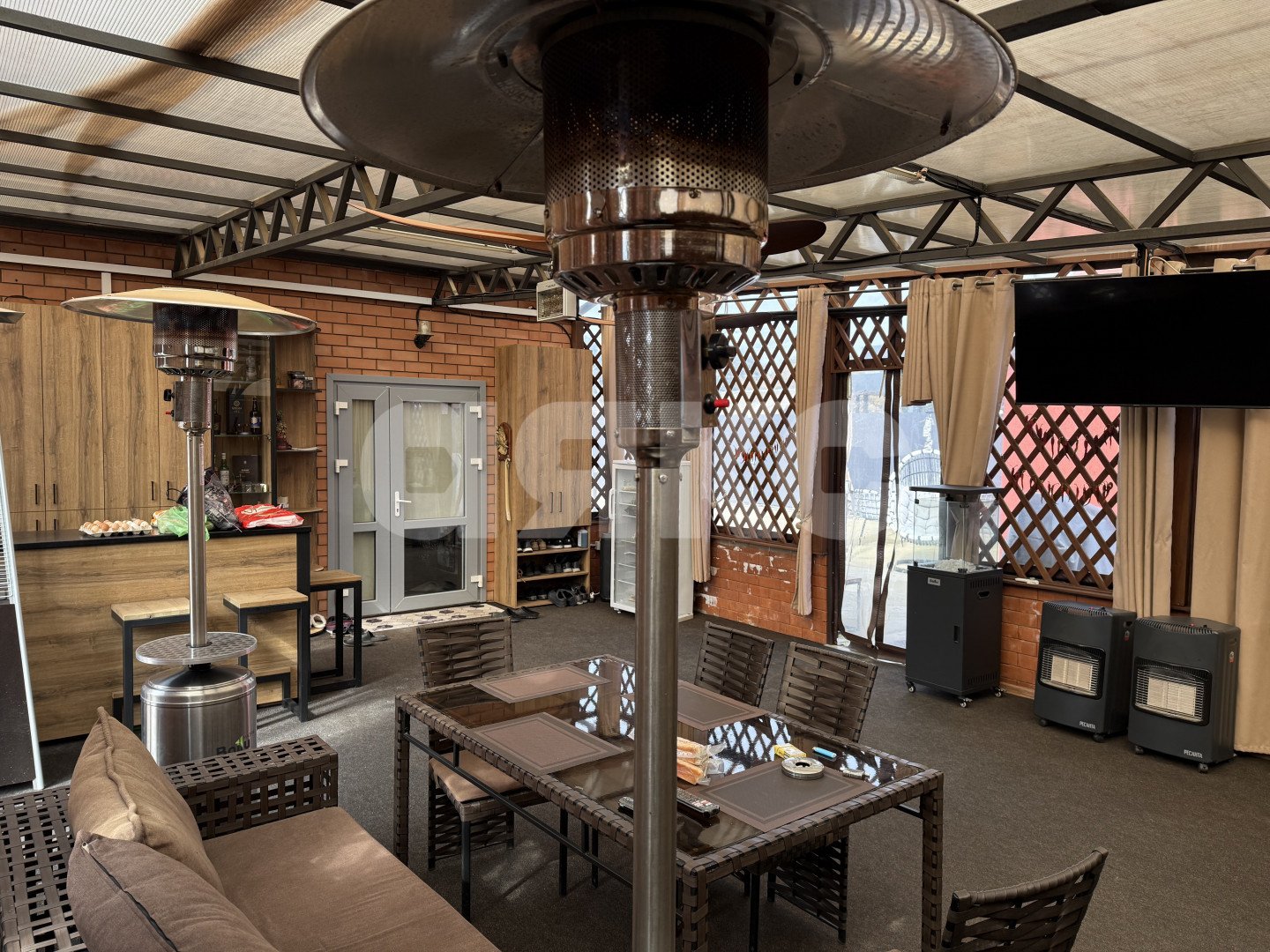 Фото №2: Дом 99 м² + 6 сот. - Армавир, ул. площадь Ленина