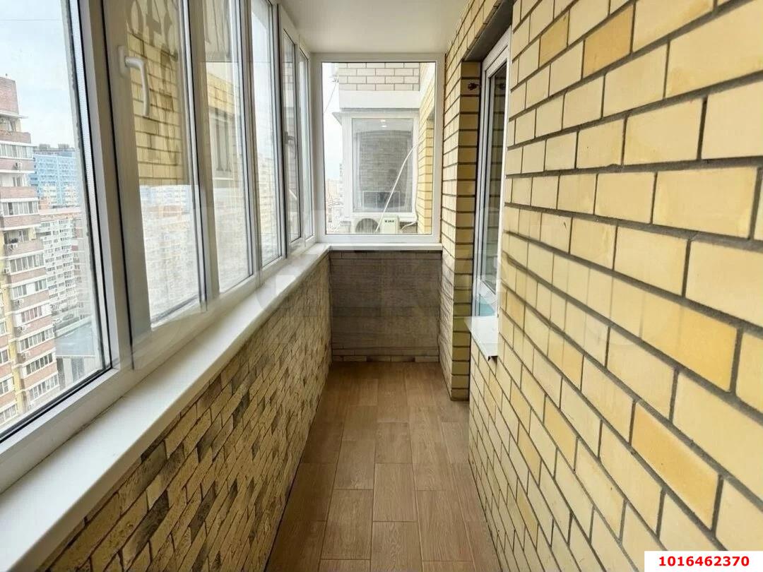 Фото №13: 3-комнатная квартира 76 м² - Краснодар, Музыкальный, ЖК Времена Года, имени Петра Метальникова, Завод Радиоизмерительных Приборов, Прикубанский внутригородской округ, мкр. жилой комплекс Времена года, ул. Петра Метальникова, 5к1