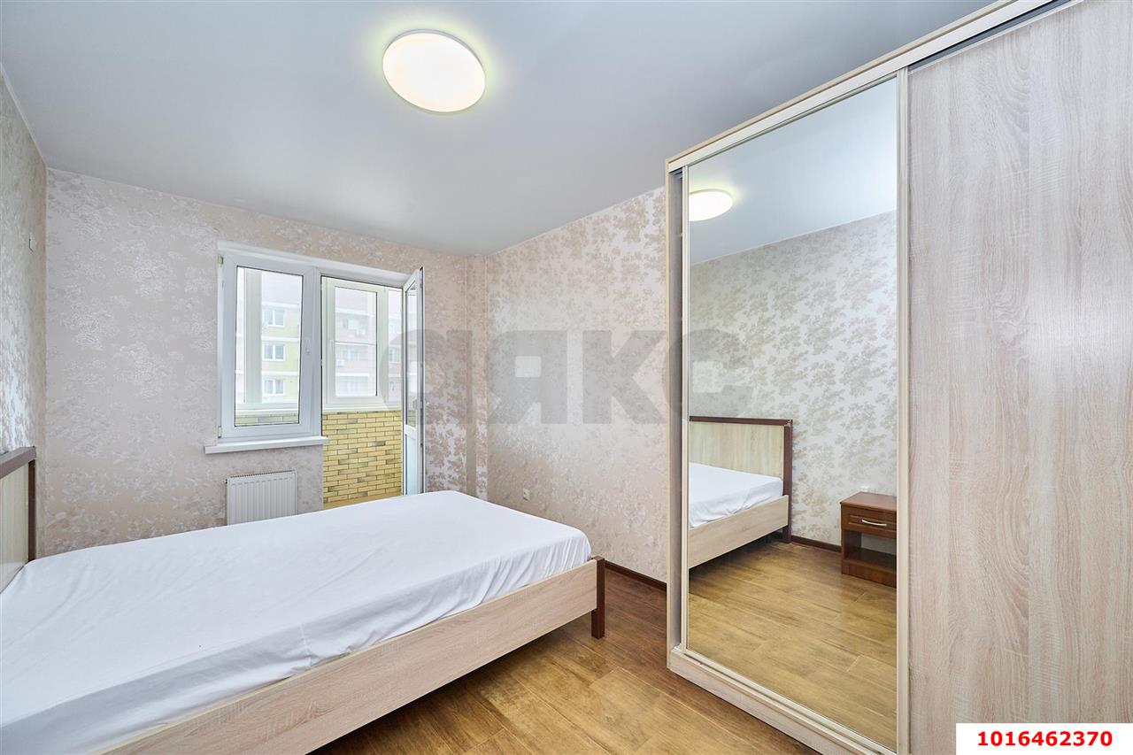 Фото №8: 3-комнатная квартира <span class="whitespace-nowrap">75 м²</span>, <span class="whitespace-nowrap">15/17 эт.</span> - Краснодар, Прикубанский внутригородской округ, Музыкальный, ЖК Времена Года, мкр. имени Петра Метальникова, ул. Петра Метальникова, 5к1