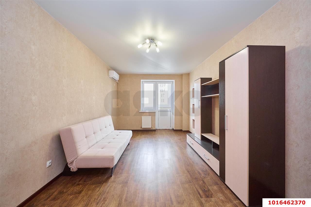 Фото №4: 3-комнатная квартира <span class="whitespace-nowrap">75 м²</span>, <span class="whitespace-nowrap">15/17 эт.</span> - Краснодар, Прикубанский внутригородской округ, Музыкальный, ЖК Времена Года, мкр. имени Петра Метальникова, ул. Петра Метальникова, 5к1