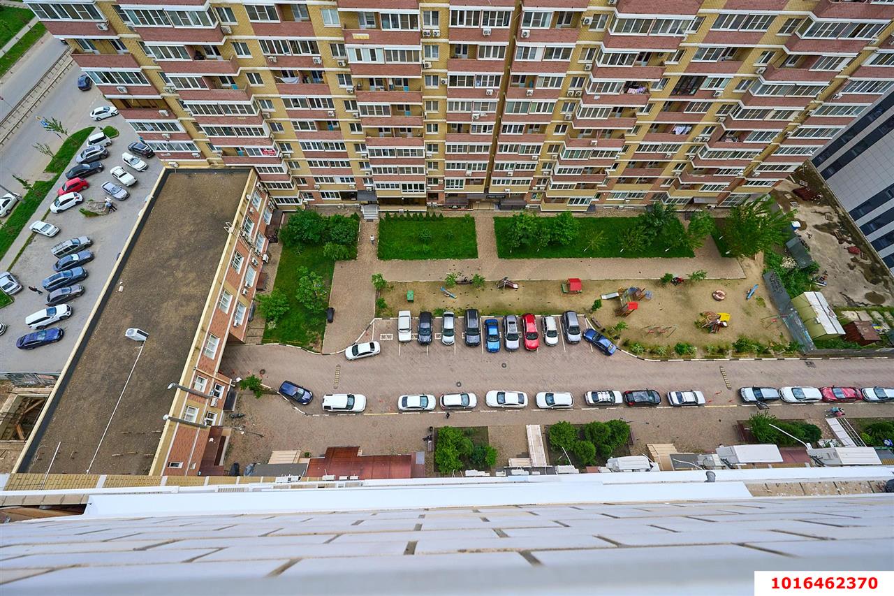 Фото №20: 3-комнатная квартира <span class="whitespace-nowrap">75 м²</span>, <span class="whitespace-nowrap">15/17 эт.</span> - Краснодар, Прикубанский внутригородской округ, Музыкальный, ЖК Времена Года, мкр. имени Петра Метальникова, ул. Петра Метальникова, 5к1