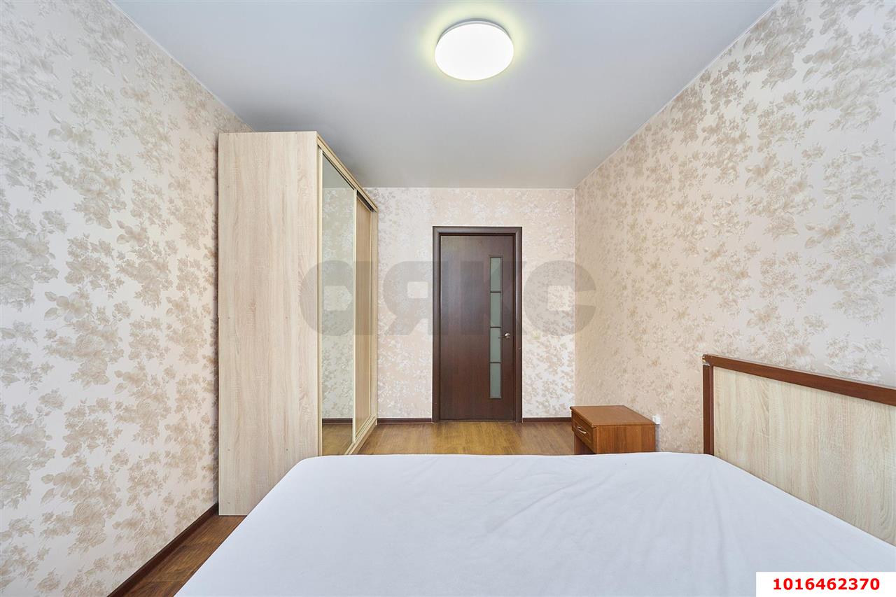 Фото №9: 3-комнатная квартира <span class="whitespace-nowrap">75 м²</span>, <span class="whitespace-nowrap">15/17 эт.</span> - Краснодар, Прикубанский внутригородской округ, Музыкальный, ЖК Времена Года, мкр. имени Петра Метальникова, ул. Петра Метальникова, 5к1