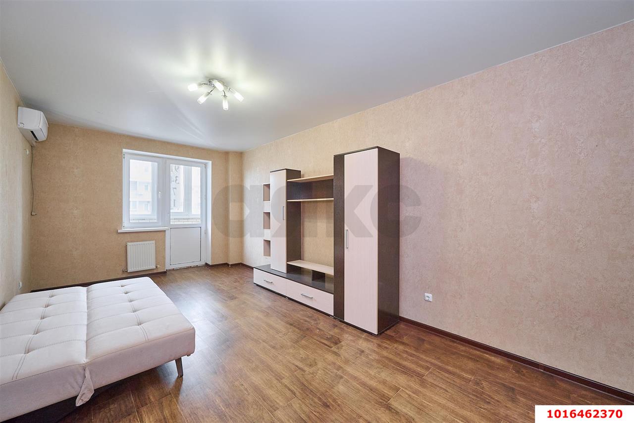 Фото №5: 3-комнатная квартира <span class="whitespace-nowrap">75 м²</span>, <span class="whitespace-nowrap">15/17 эт.</span> - Краснодар, Прикубанский внутригородской округ, Музыкальный, ЖК Времена Года, мкр. имени Петра Метальникова, ул. Петра Метальникова, 5к1