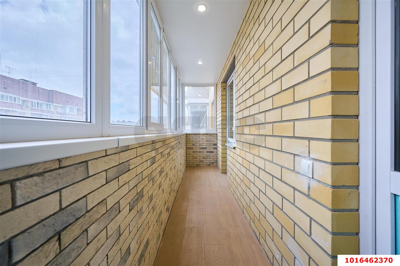Фото №16: 3-комнатная квартира <span class="whitespace-nowrap">75 м²</span>, <span class="whitespace-nowrap">15/17 эт.</span> - Краснодар, Прикубанский внутригородской округ, Музыкальный, ЖК Времена Года, мкр. имени Петра Метальникова, ул. Петра Метальникова, 5к1