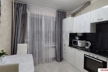 Фото №1: 1-комнатная квартира 34 м² - Берёзовый, мкр. Витаминкомбинат, ул. Целиноградская, 4/2к2