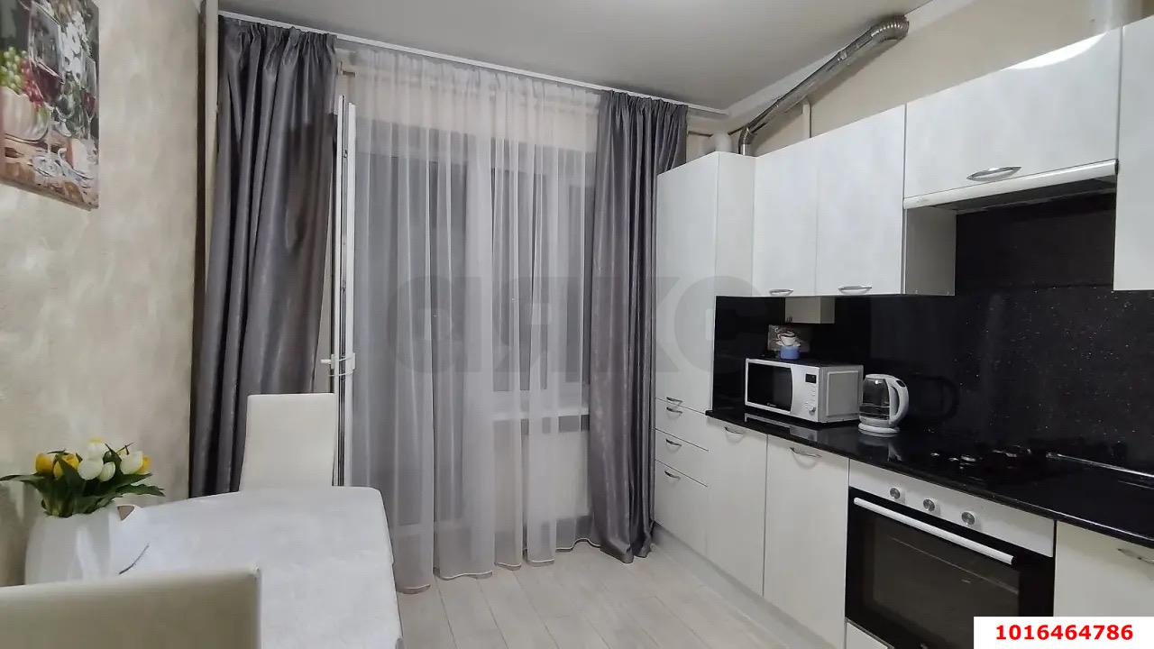 Фото №1: 1-комнатная квартира 34 м² - Берёзовый, Прикубанский внутригородской округ, мкр. Витаминкомбинат, ул. Целиноградская, 4/2к2