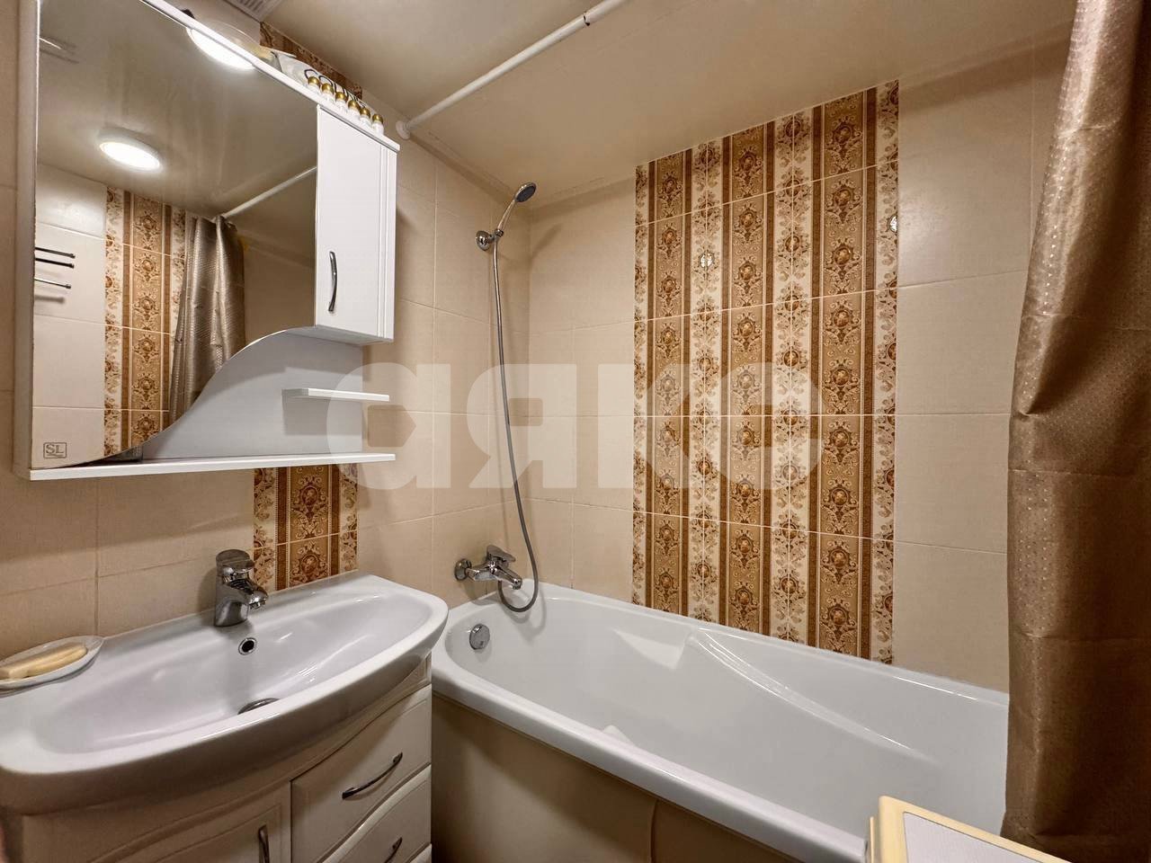 Фото №14: 3-комнатная квартира 65 м² - Нижнекамск, мкр. 27-й, пр-кт Мира, 46