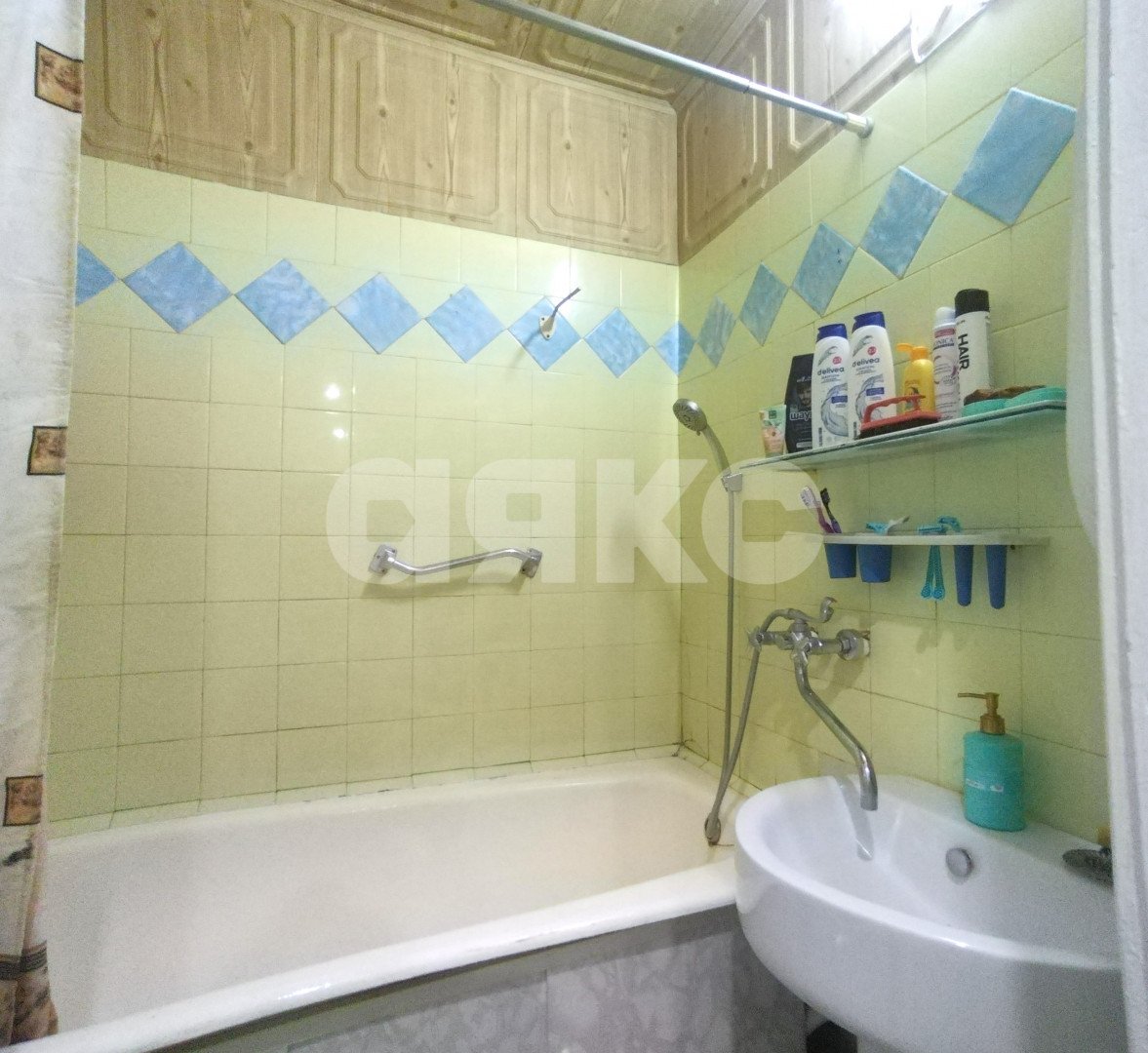 Фото №9: 2-комнатная квартира <span class="whitespace-nowrap">50 м²</span>, <span class="whitespace-nowrap">4/9 эт.</span> - Волгоград, Тракторозаводский, Спартановка, мкр. 413-й, ул. набережная Волжской Флотилии, 11
