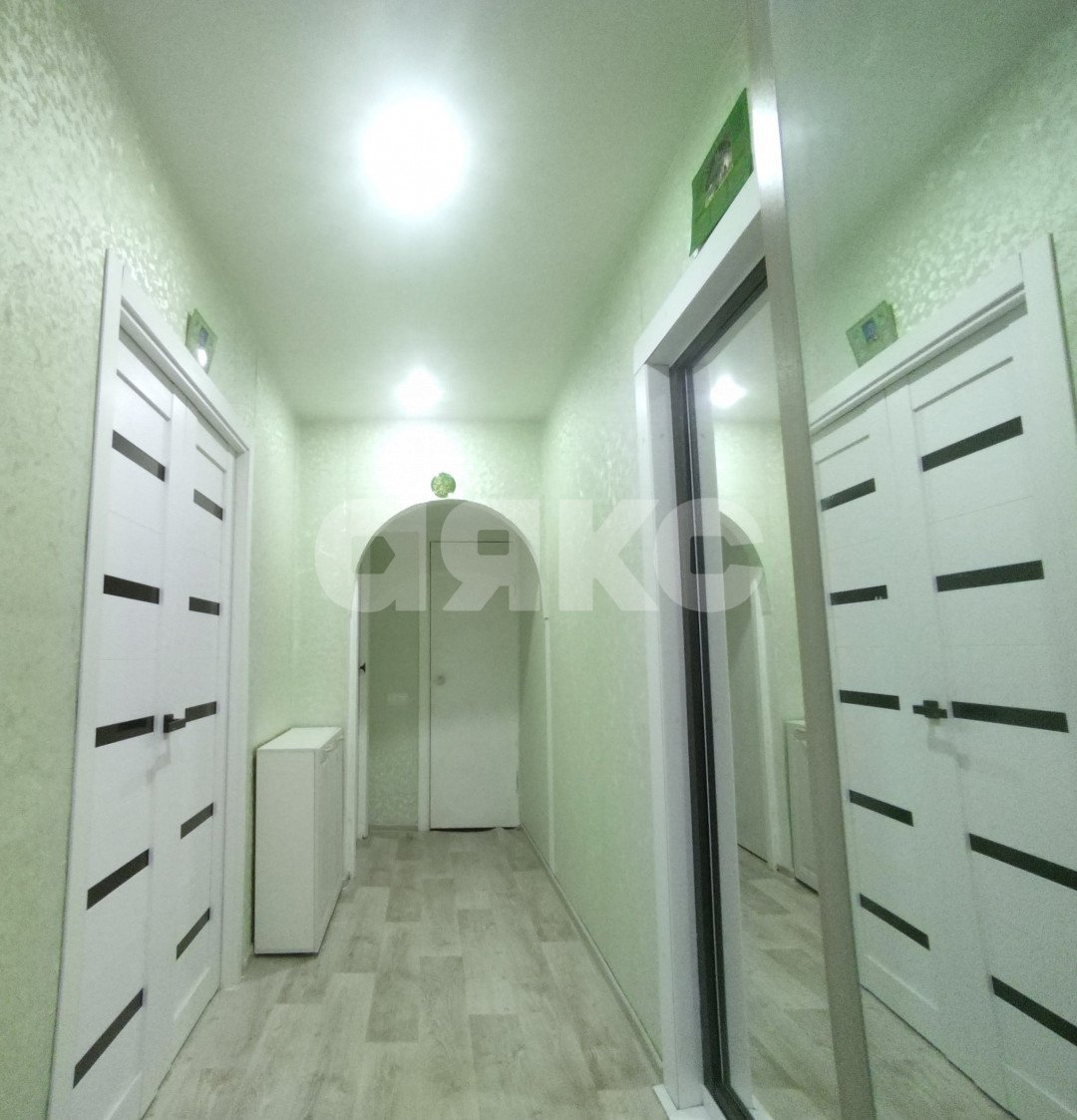 Фото №11: 2-комнатная квартира <span class="whitespace-nowrap">50 м²</span>, <span class="whitespace-nowrap">4/9 эт.</span> - Волгоград, Тракторозаводский, Спартановка, мкр. 413-й, ул. набережная Волжской Флотилии, 11