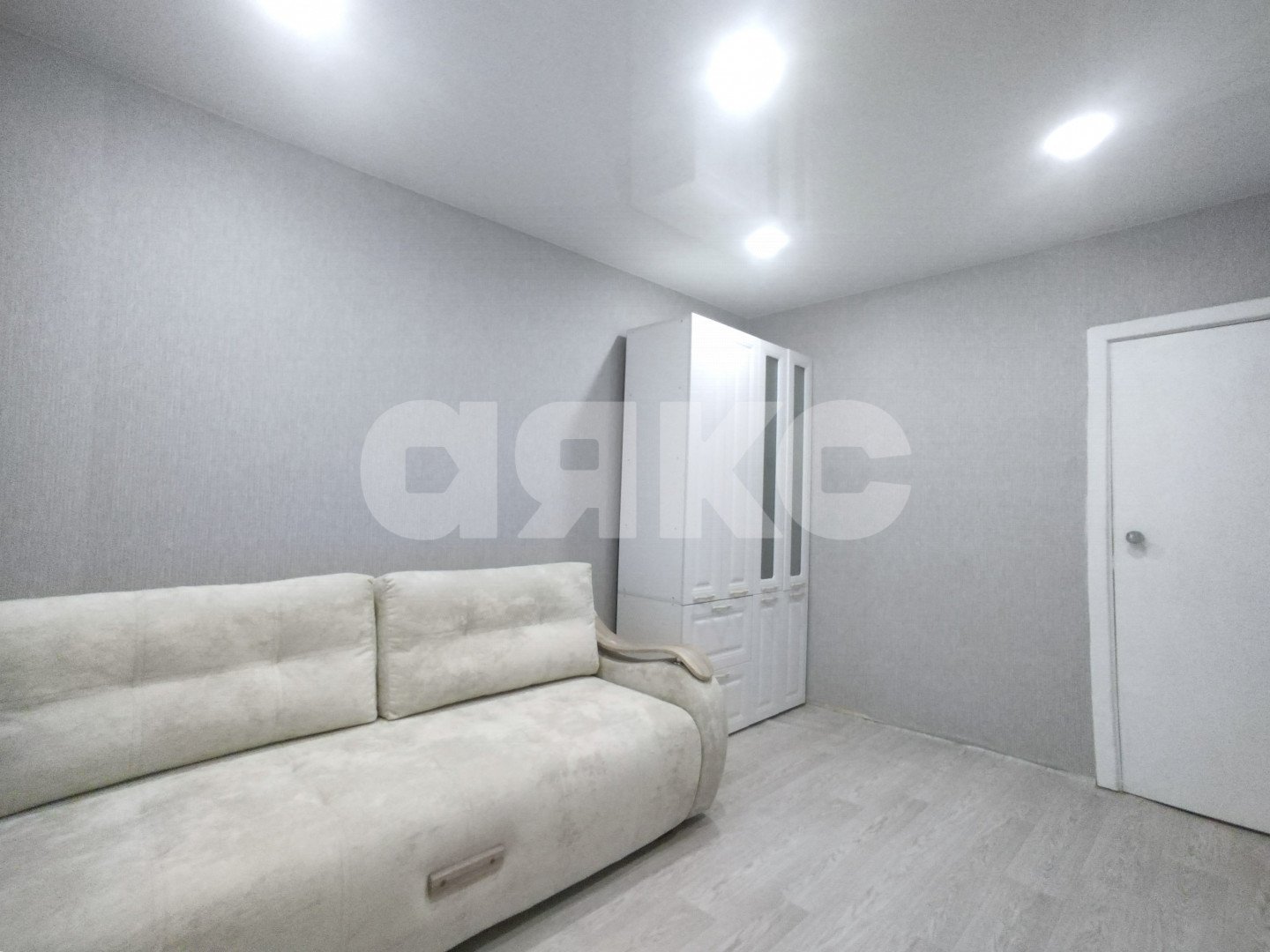 Фото №4: 2-комнатная квартира <span class="whitespace-nowrap">50 м²</span>, <span class="whitespace-nowrap">4/9 эт.</span> - Волгоград, Тракторозаводский, Спартановка, мкр. 413-й, ул. набережная Волжской Флотилии, 11