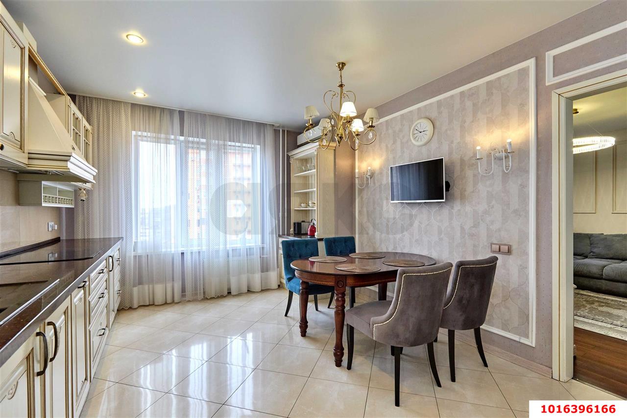 Фото №2: 3-комнатная квартира 109 м² - Краснодар, Западный внутригородской округ, жилой комплекс Аврора, мкр. Фестивальный, ул. Гаражная, 67