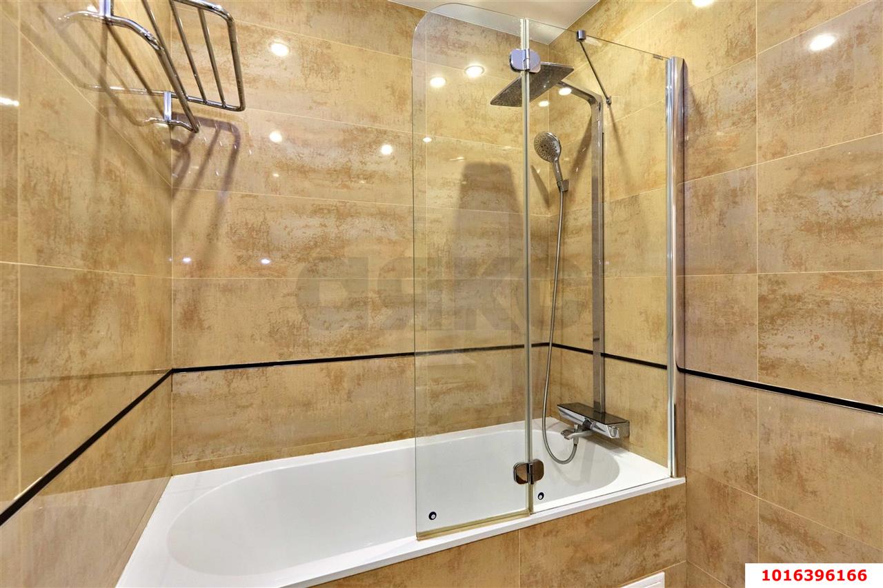 Фото №15: 3-комнатная квартира 109 м² - Краснодар, Западный внутригородской округ, жилой комплекс Аврора, мкр. Фестивальный, ул. Гаражная, 67