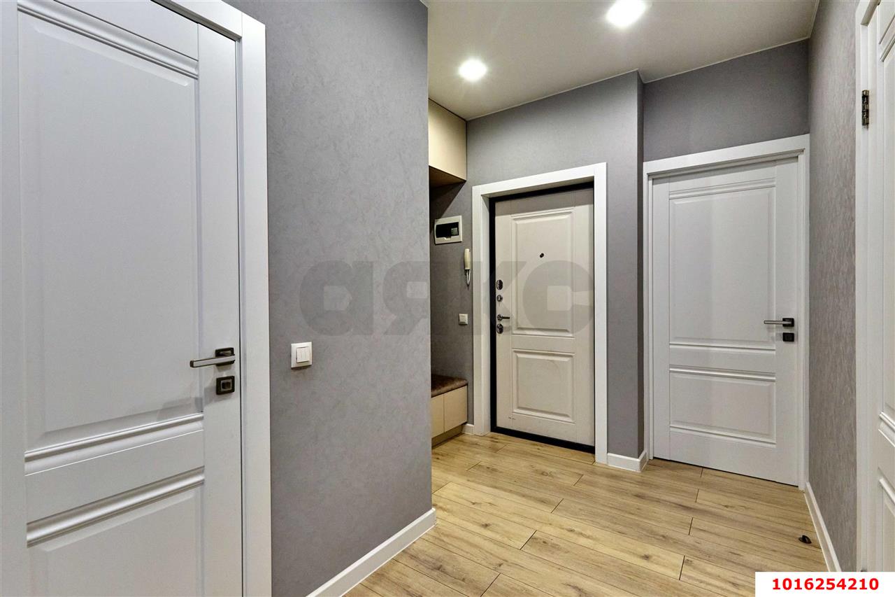 Фото №10: 2-комнатная квартира 66 м² - Краснодар, ЖК Красная Площадь, жилой комплекс Нeo-квартал Красная Площадь, мкр. Прикубанский внутригородской округ, ул. Конгрессная, 25