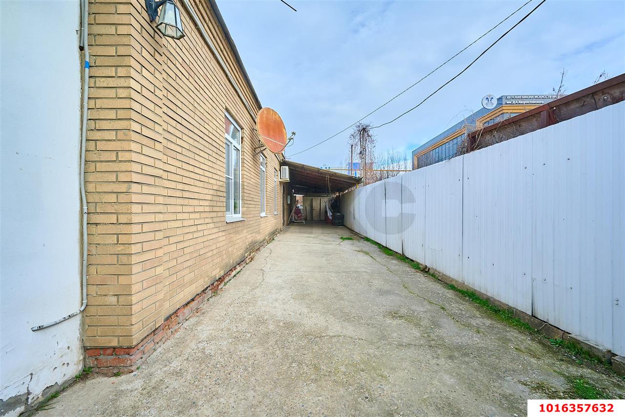 Фото №9: Дом 134 м² + 7.86 сот. - Краснодар, Прикубанский внутригородской округ, Завод Радиоизмерительных Приборов, п. Калинино, ул. Российская, 668