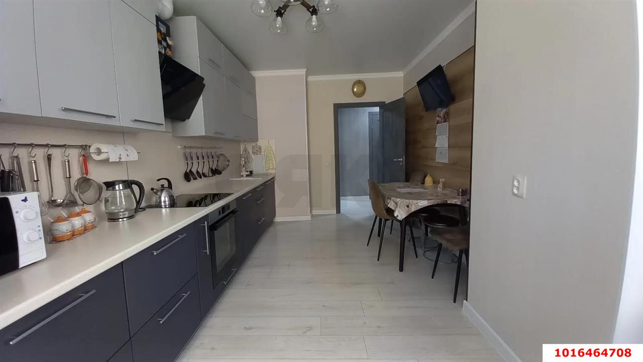 Фото №1: 2-комнатная квартира 71 м² - Краснодар, Прикубанский внутригородской округ, Россинского, мкр. жилой комплекс Инсити-Парк, ул. Командорская, 1/3